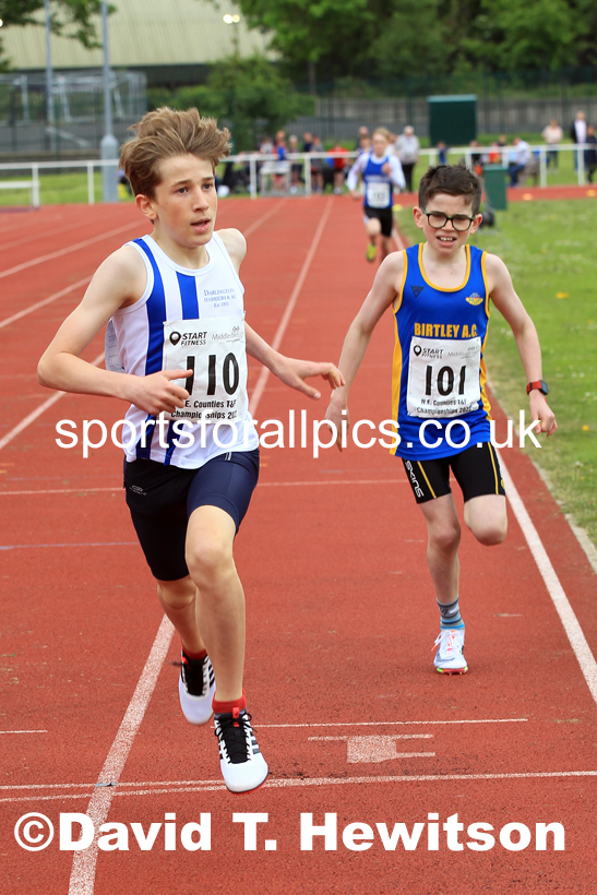 Men and Boys 800 metres, 2022 North Eastern Track and Field Champs., Middlesbrough. David T. Hewitson/Sports for All Pics